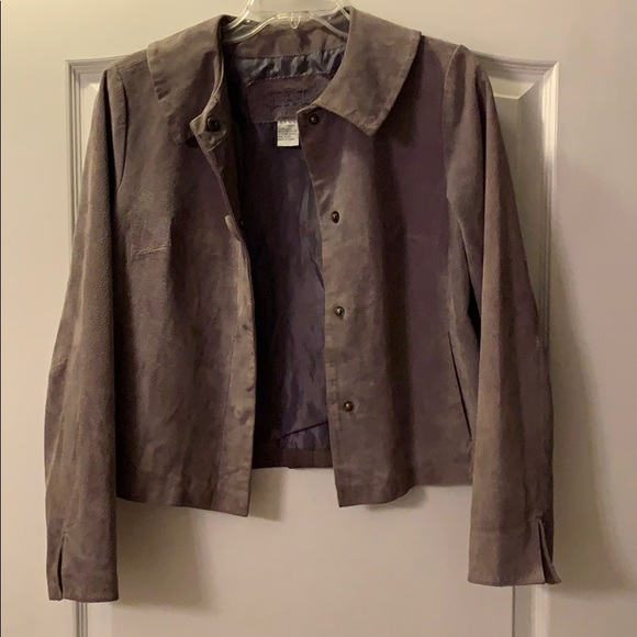Like new Live A Little (LAL) AUTHENTIC SUEDE grey jacket w/large button accen… - Picture 7 of 8